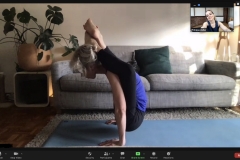 Online Ashtanga Yoga: Dwi Pada Sirsasana - Philippa Asher