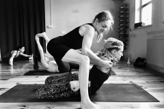 Bhekasana  - Ashtanga Guided Self Practice - Philippa Asher